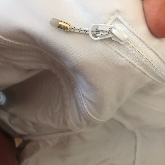 SOLD - Picture 4 of 8